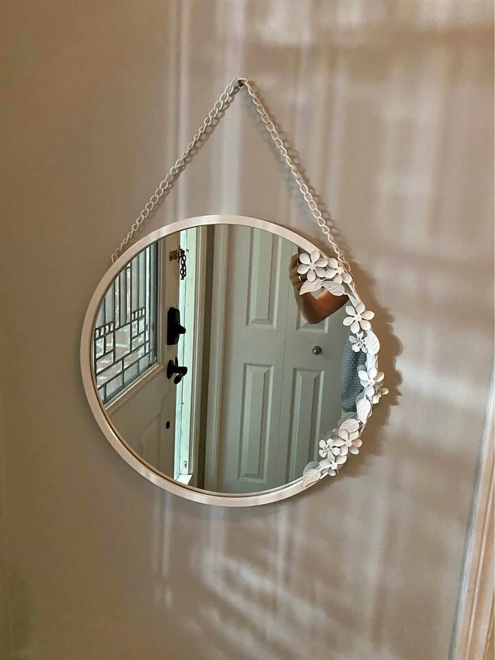 Round White Floral Hanging Mirror