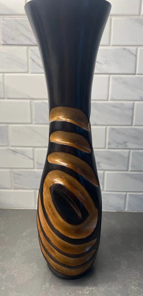 Hand-Carved Two-Tone Wooden Vase - photo 2
