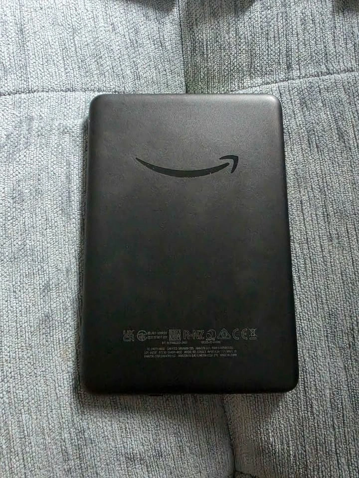 Amazon Kindle 11th generation - photo 2