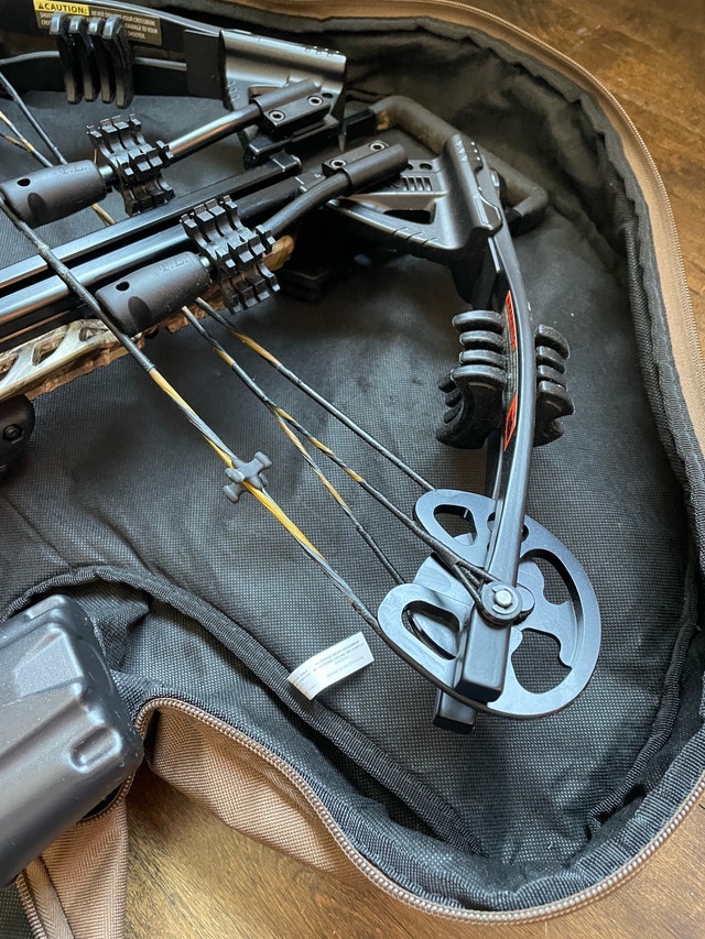 Crossbow Centerpoint Tormentor Whisper Compound Crossbow - photo 3