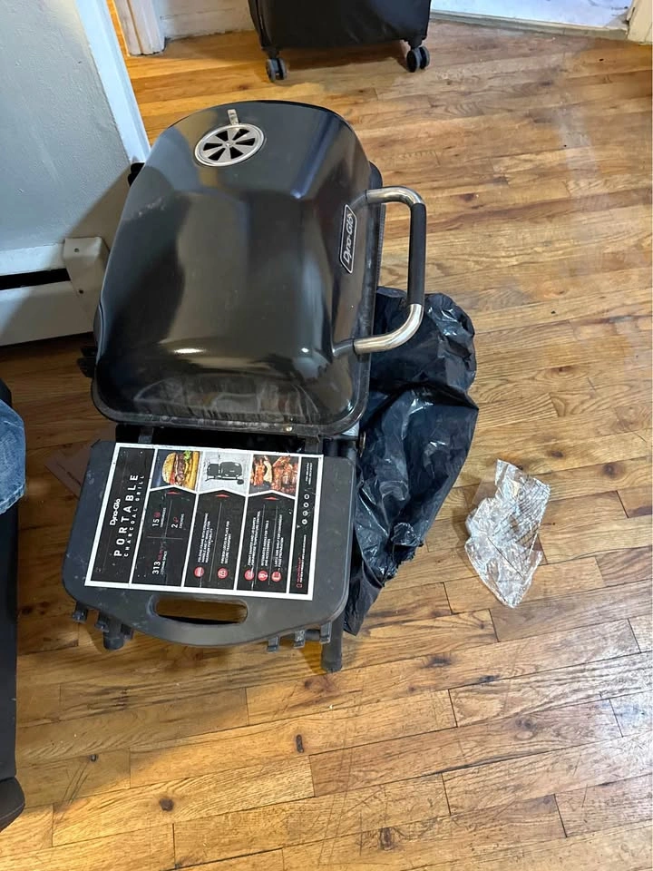 Dyna-Glo Portable Charcoal Grill
