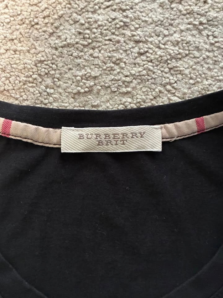 Black Burberry T-Shirt - photo 4