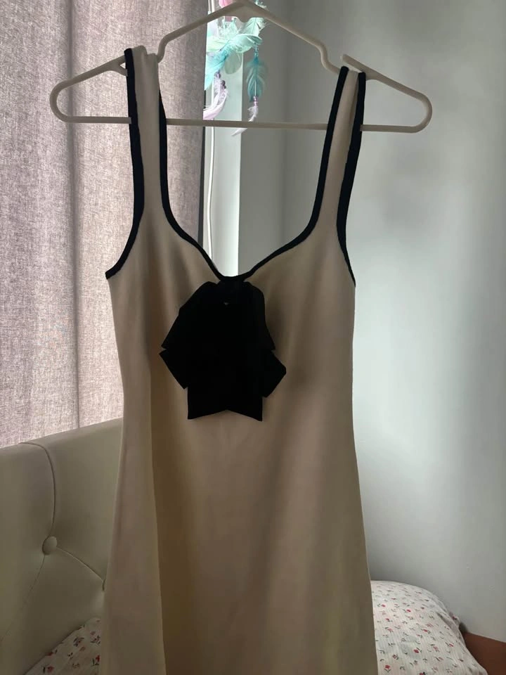 Cream Knit Mini Dress with Black Bow Detail - photo 2