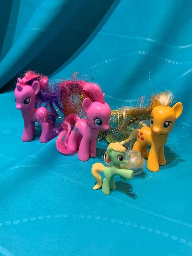 2010 My Little Pony lot thumbnail