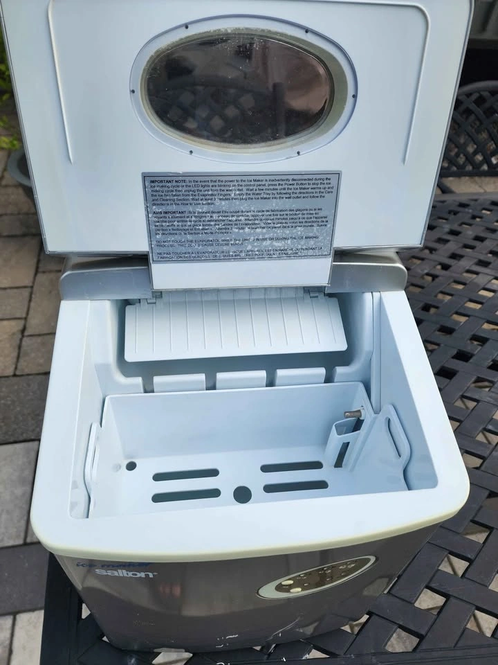 Salton Portable Ice Maker - photo 2