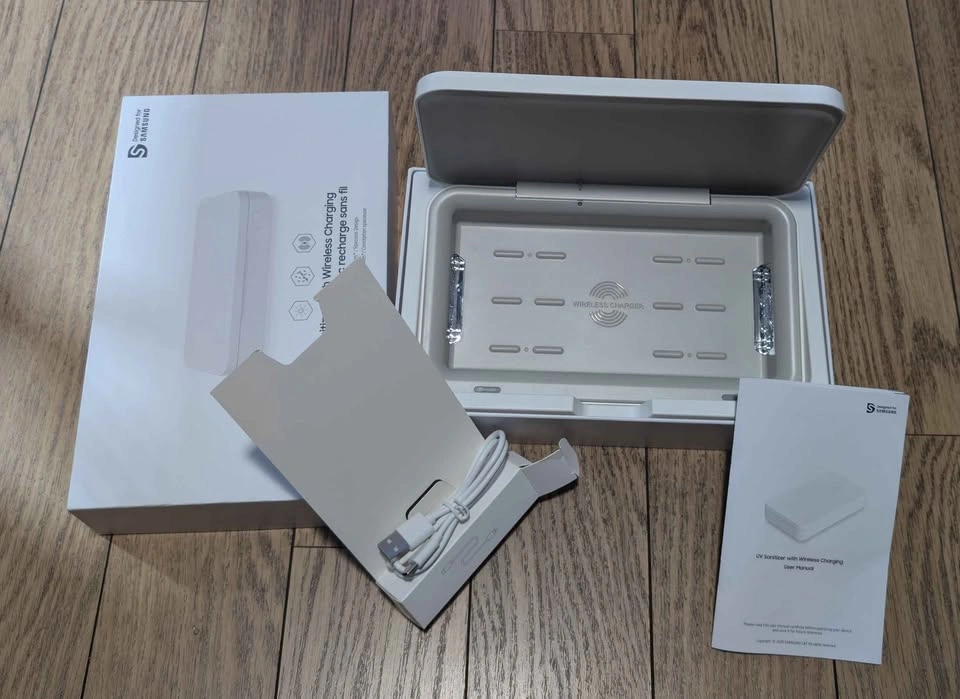Samsung UV Sanitizer Box with 10W Wireless Phone Charger - photo 4