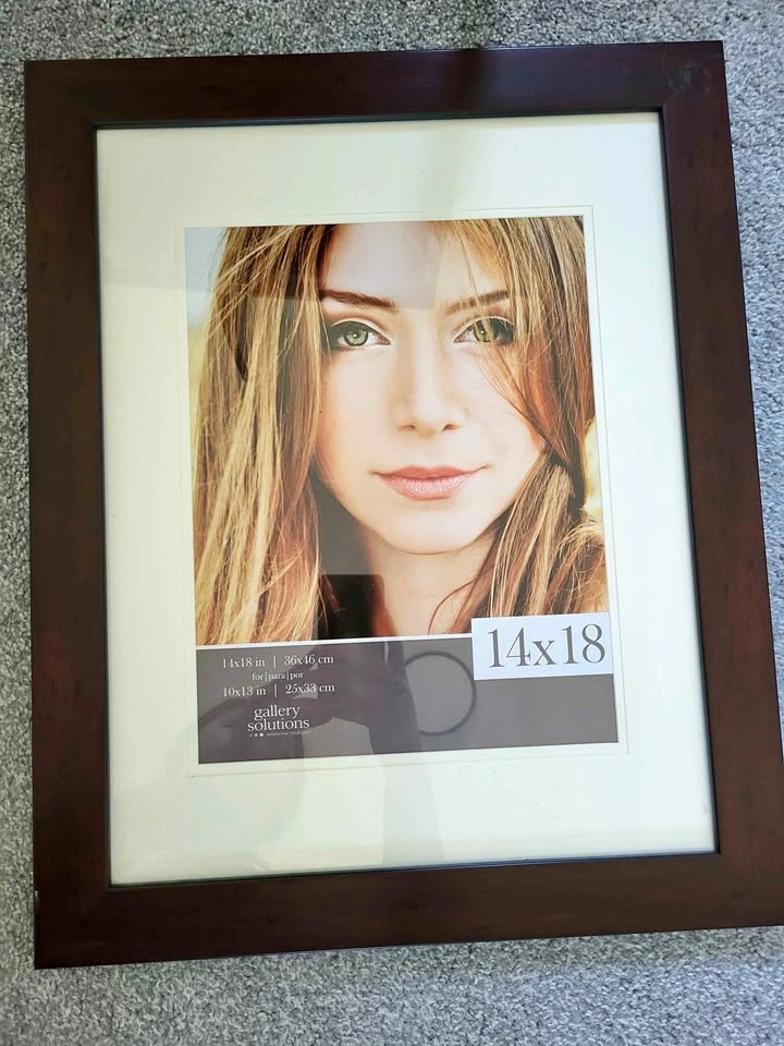 Set of 2 Wood Picture Frames 14x18 (New / 2-for-1 Price)