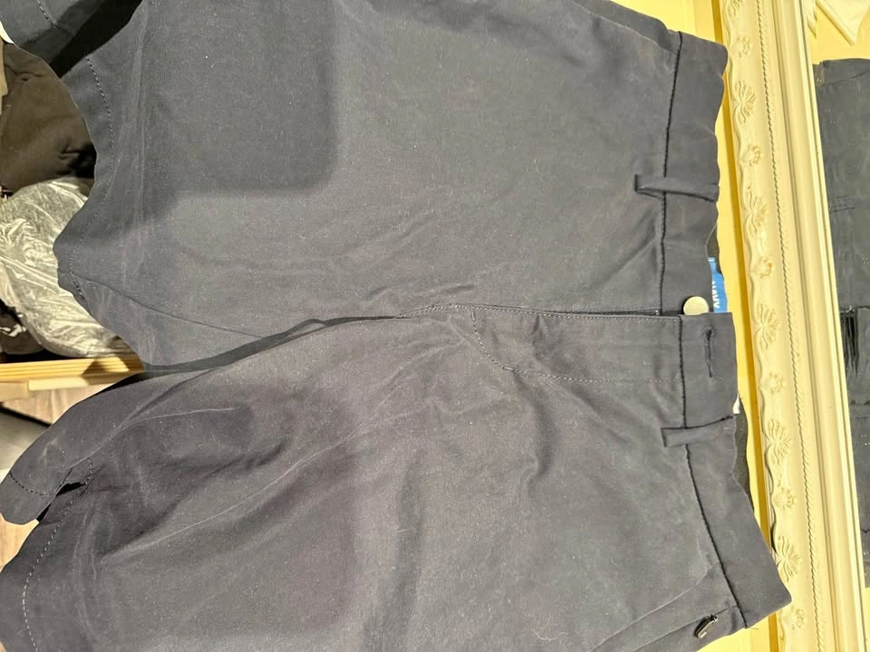 Men’s / Teen Walking shorts size 28