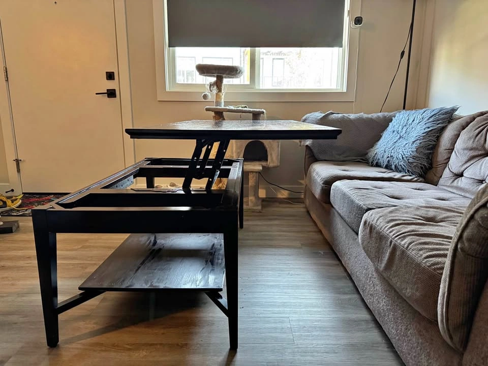 Lift Top Table