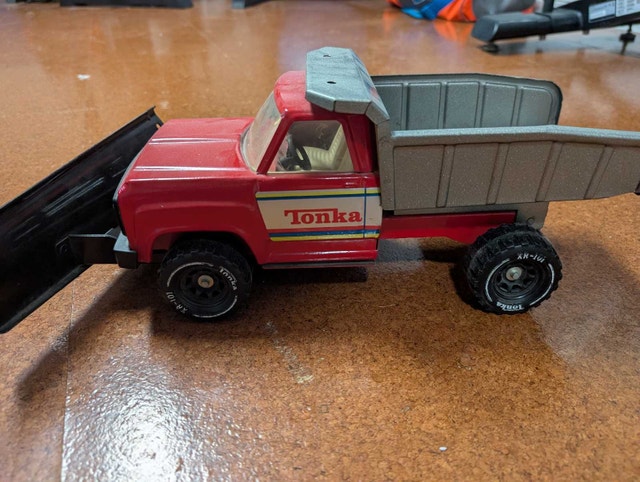 Classic Vintage Tonka Pressed Steel Truck Lot - photo 4