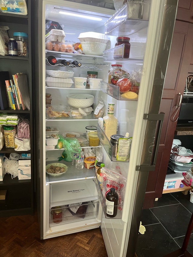Fridge used only 1 year - photo 2