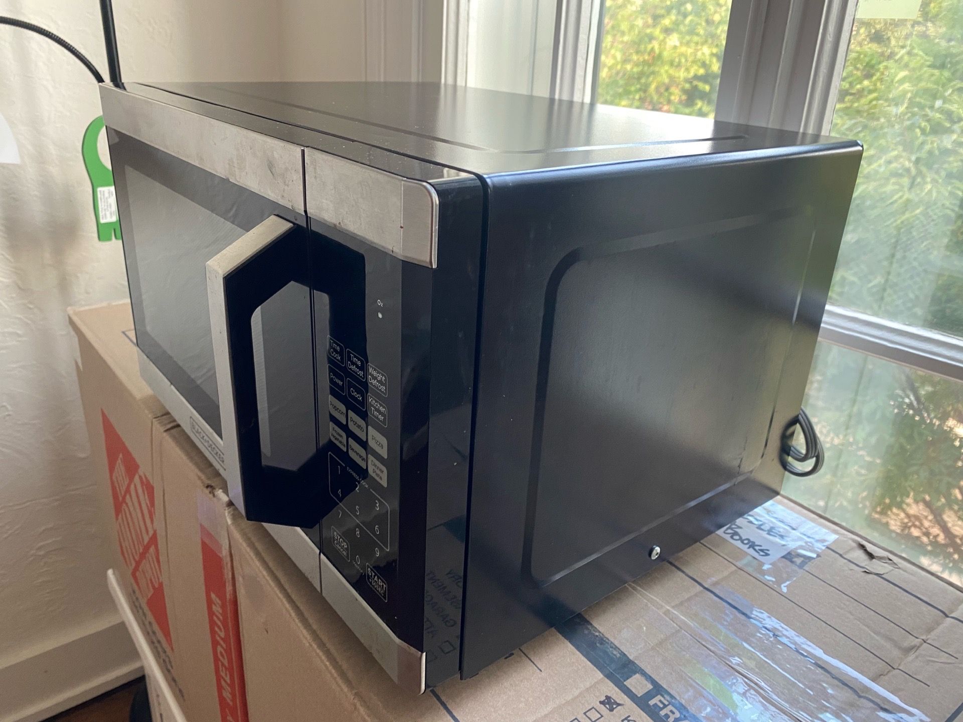 Black+Decker Microwave 900-watt (LikeNew!) - photo 3