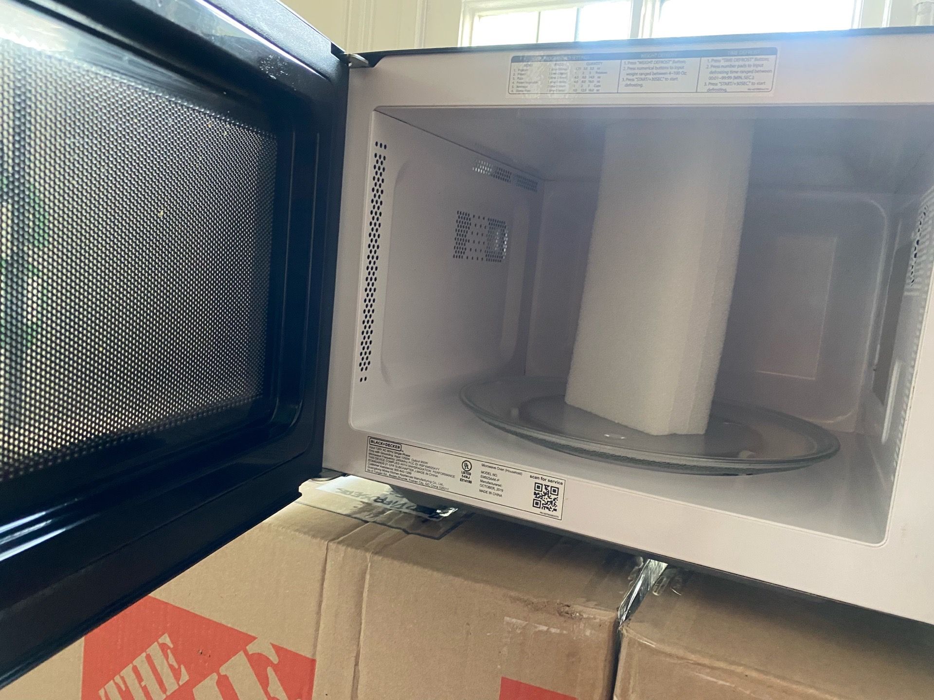 Black+Decker Microwave 900-watt (LikeNew!) - photo 4