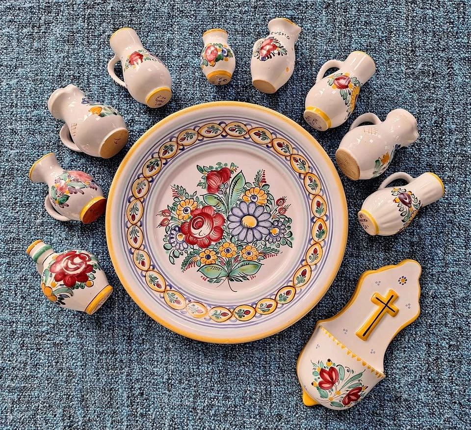 Vintage Modra Slovakian Folk Art Pottery Set - 11 Pieces