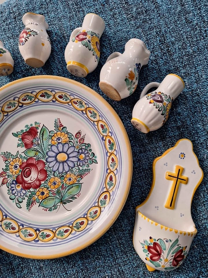 Vintage Modra Slovakian Folk Art Pottery Set - 11 Pieces - photo 3