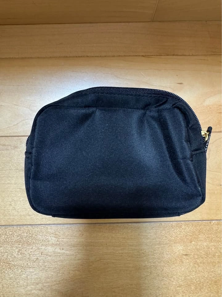 BRAND NEW Shiseido Makeup/Toiletry Bag - photo 2