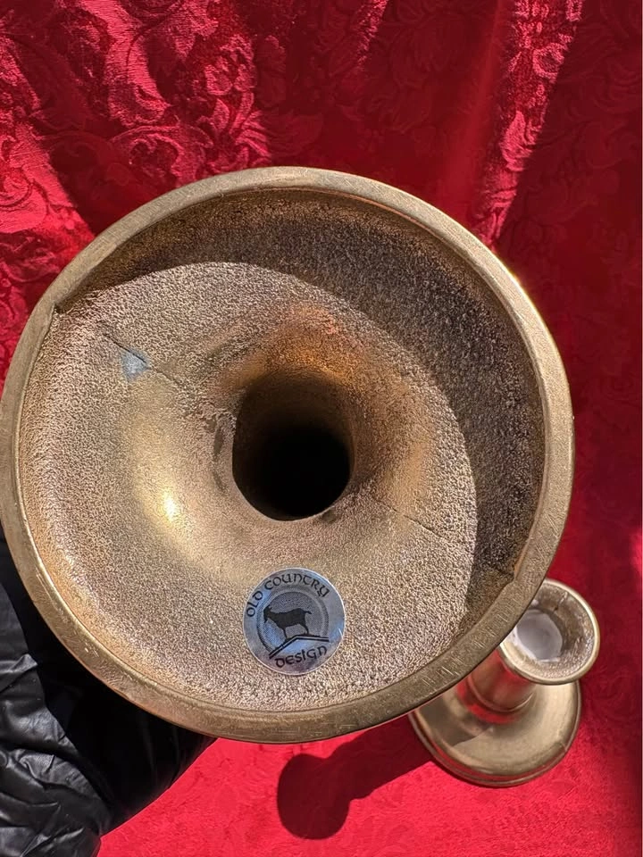 Old Country Design Brass Candlestick Holders - photo 2
