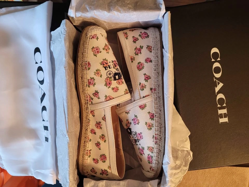 Brand new Coach espadrille size 9.5 - photo 3