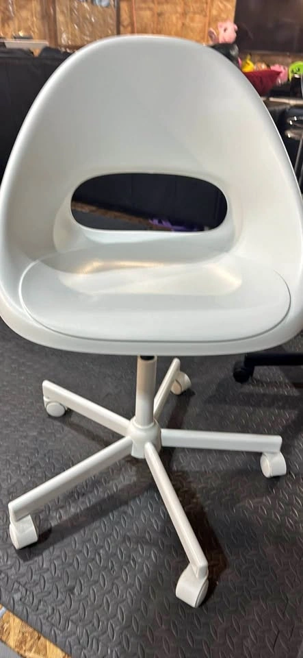 IKEA BLECKBERGET Swivel Chair