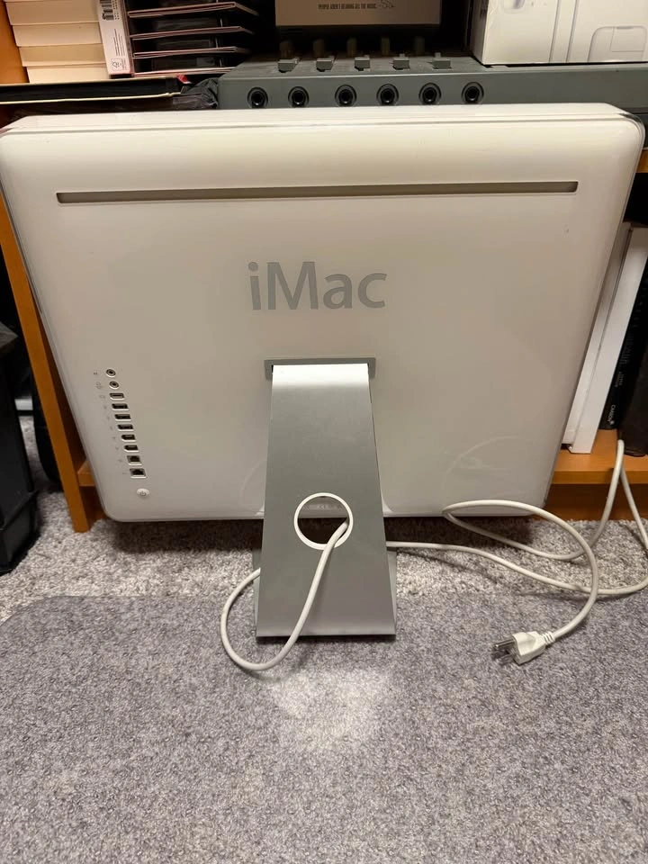 iMac G5 20” All-in-one desktop - photo 2