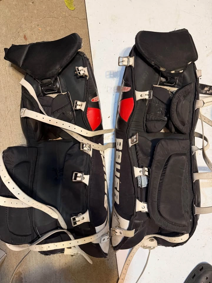 Bauer Supreme Goalie Pads - photo 3