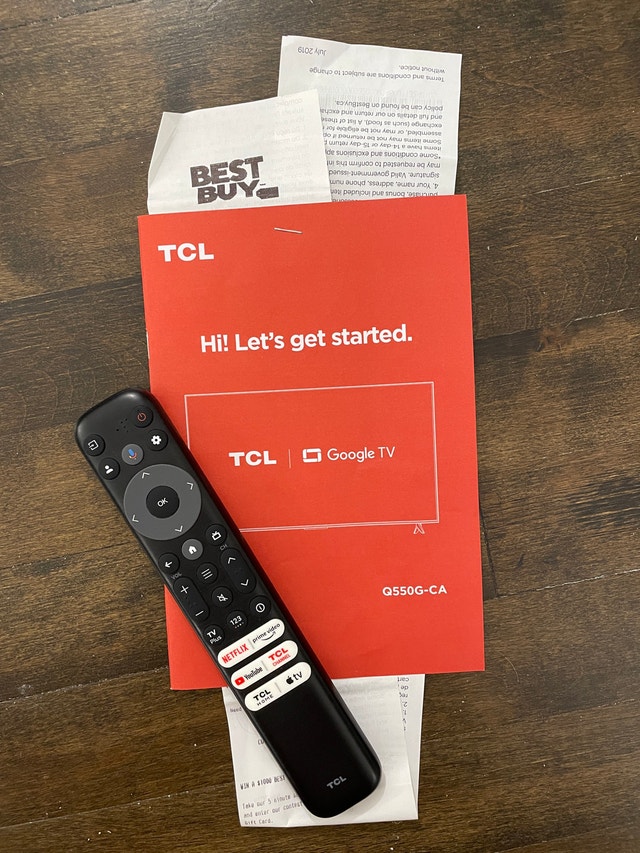 65" TCL 4K QLED Smart TV with GoogleTV, HDR - 65Q550G-CA - photo 2