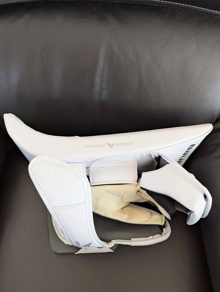BAUER GSX SR Hockey Goalie Blocker & Glove - photo 4