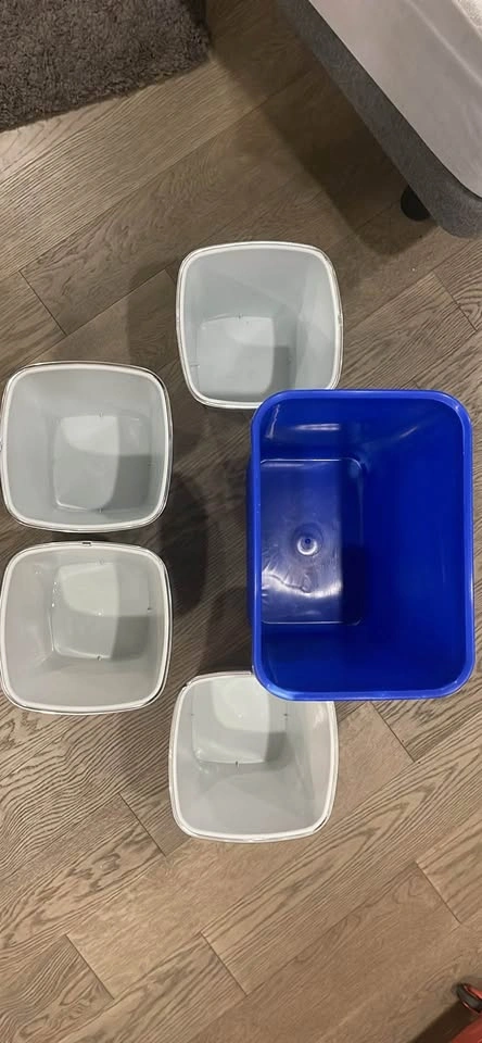 Lot of 5 Waste Baskets / Trash Bins - $5 for All - photo 2