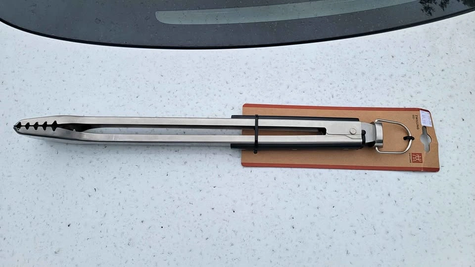 Zwilling Premium BBQ tongs (Brand New)