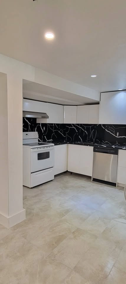 2 Beds 2 Baths - House - photo 4
