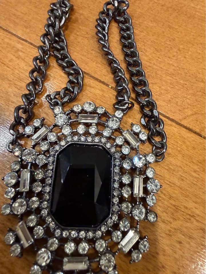 Black Gemstone and Rhinestone Statement Necklace - photo 2