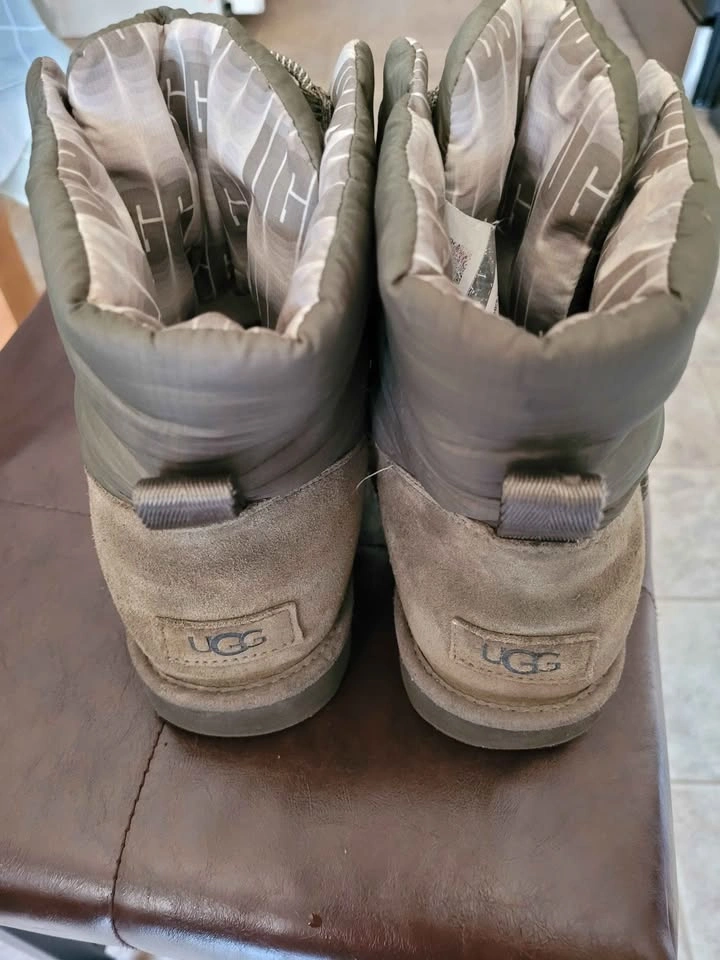 Ugg boots size 7 - photo 2