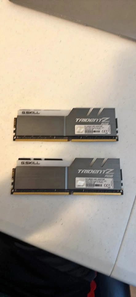 G.Skill DDR4 16gb x 2