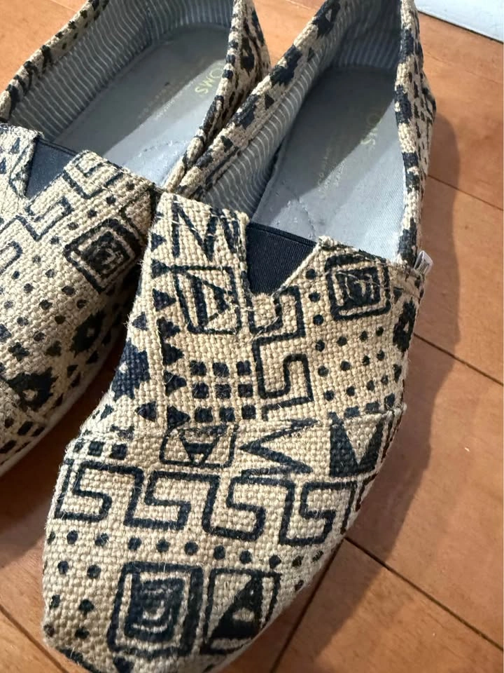 TOMS Alpargata Geometric Print Slip-On Shoes - photo 2