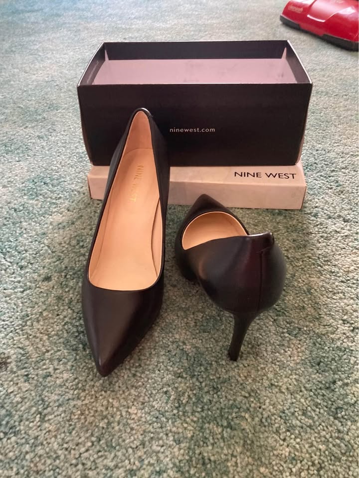 NINEWEST WOMEN’S EZRA POINTY TOE BLACK PUMPS - photo 3