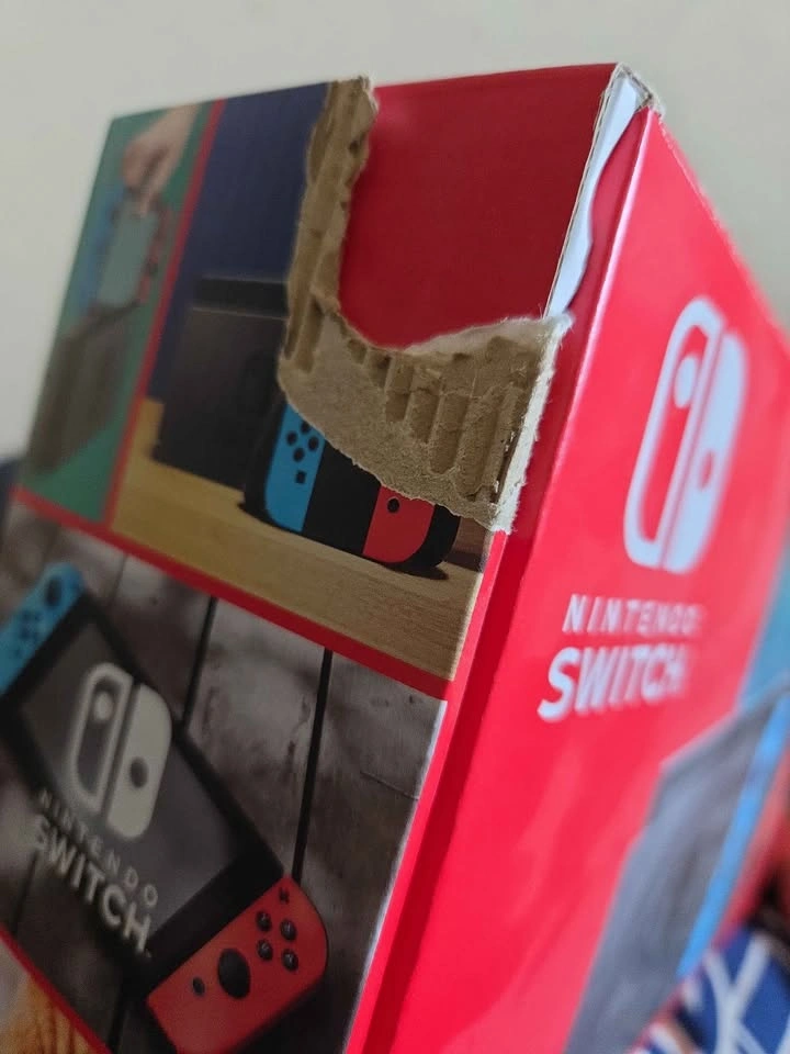 Nintendo Switch + Pokèmon Shield - photo 5