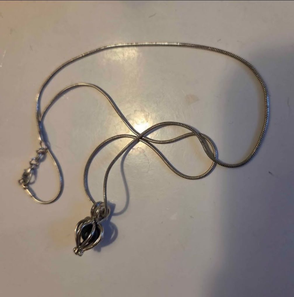 Black Pearl sterling silver necklace