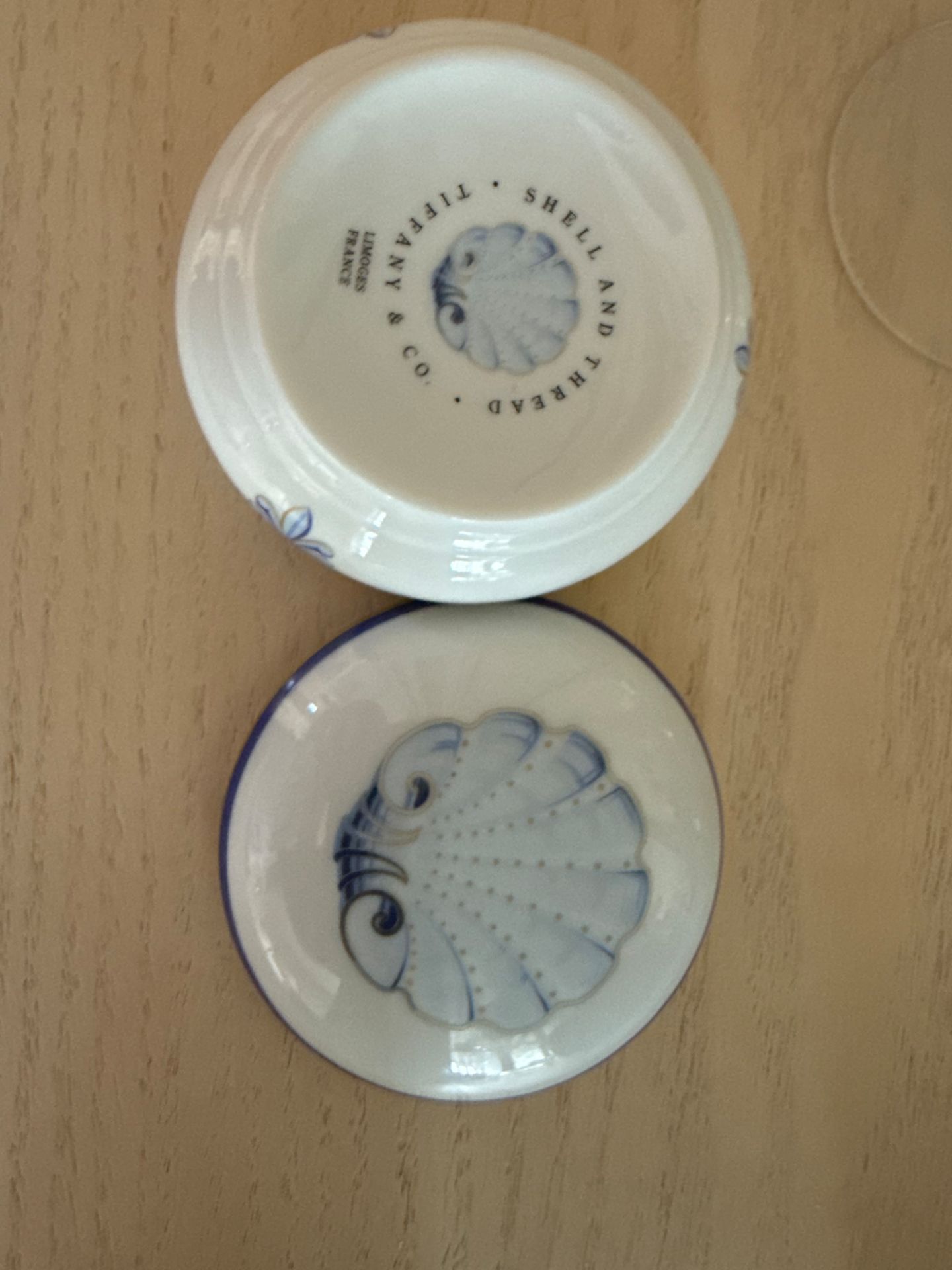 Tiffany & Co. “Shell & Thread” Limoges porcelain trinket box - photo 2