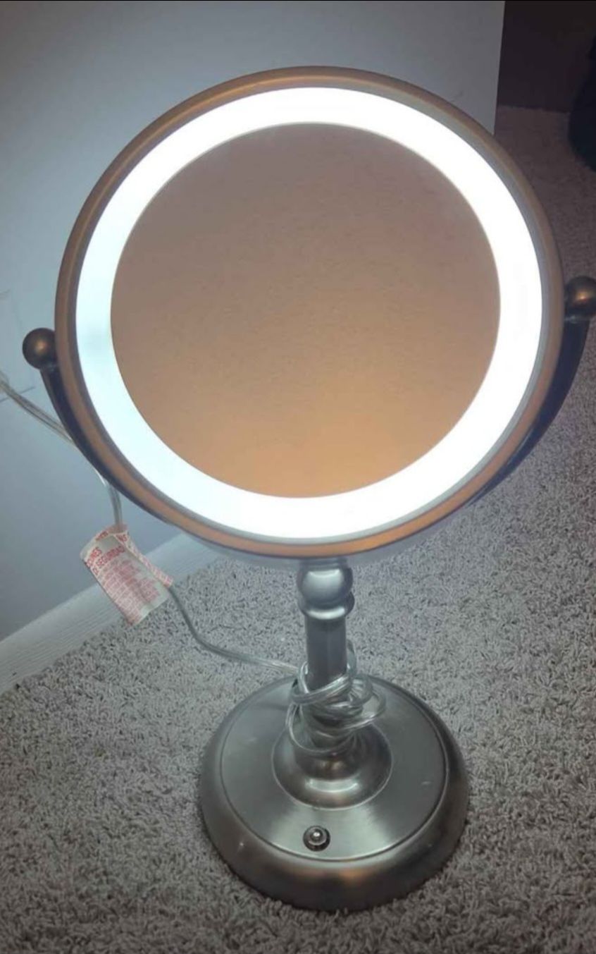 Illuminated Vanity Mirror