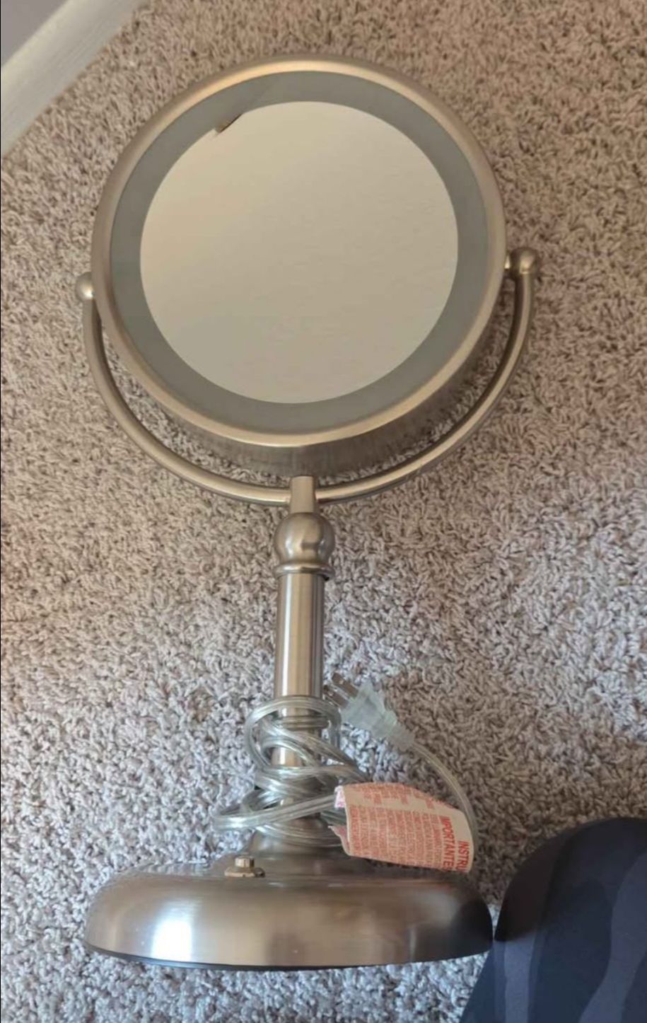 Illuminated Vanity Mirror - photo 3