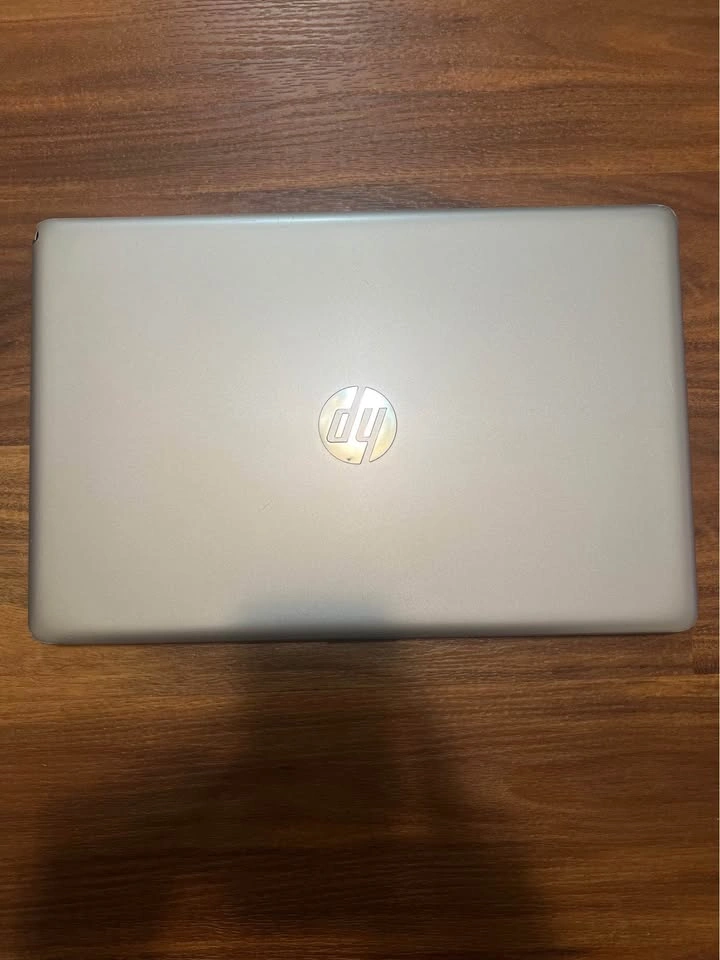 HP Laptop core i5 1.25 TB Storage 8 GB RAM