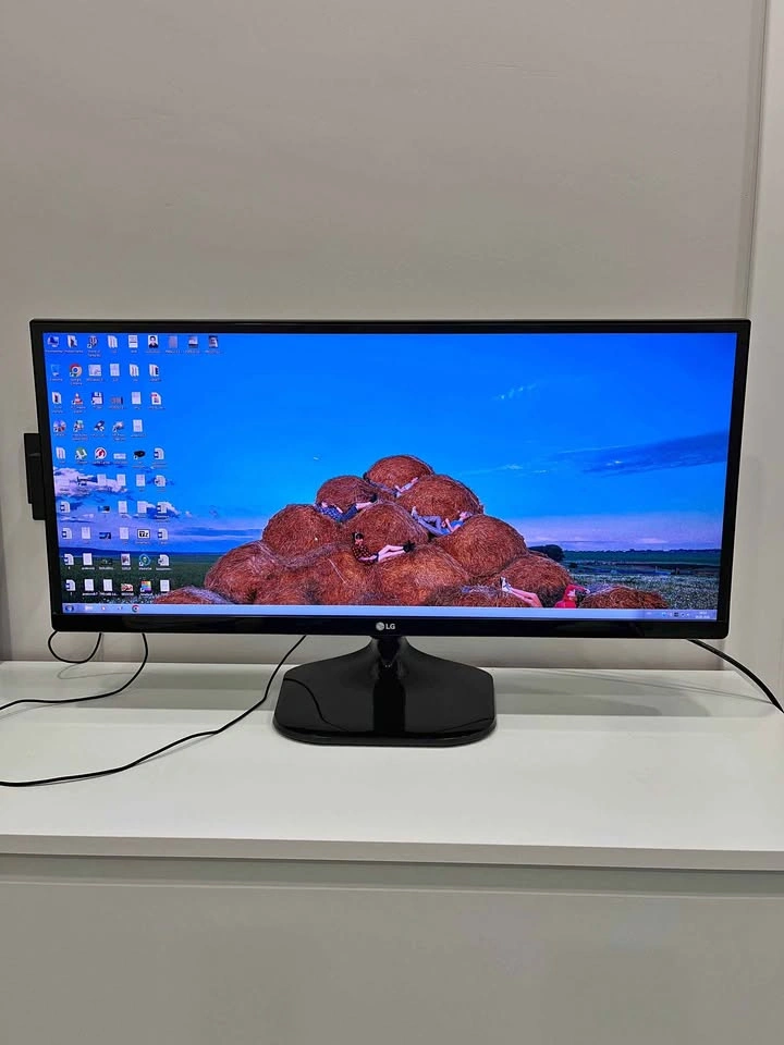 LG 29" UltraWide® Work /Gaming Monitor/ 75Hz