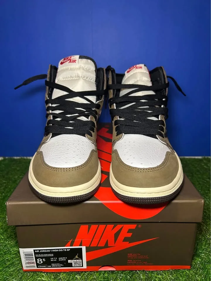 JORDAN 1 TRAVIS SCOTTS - NEW - ALL SIZES image indicator(2)