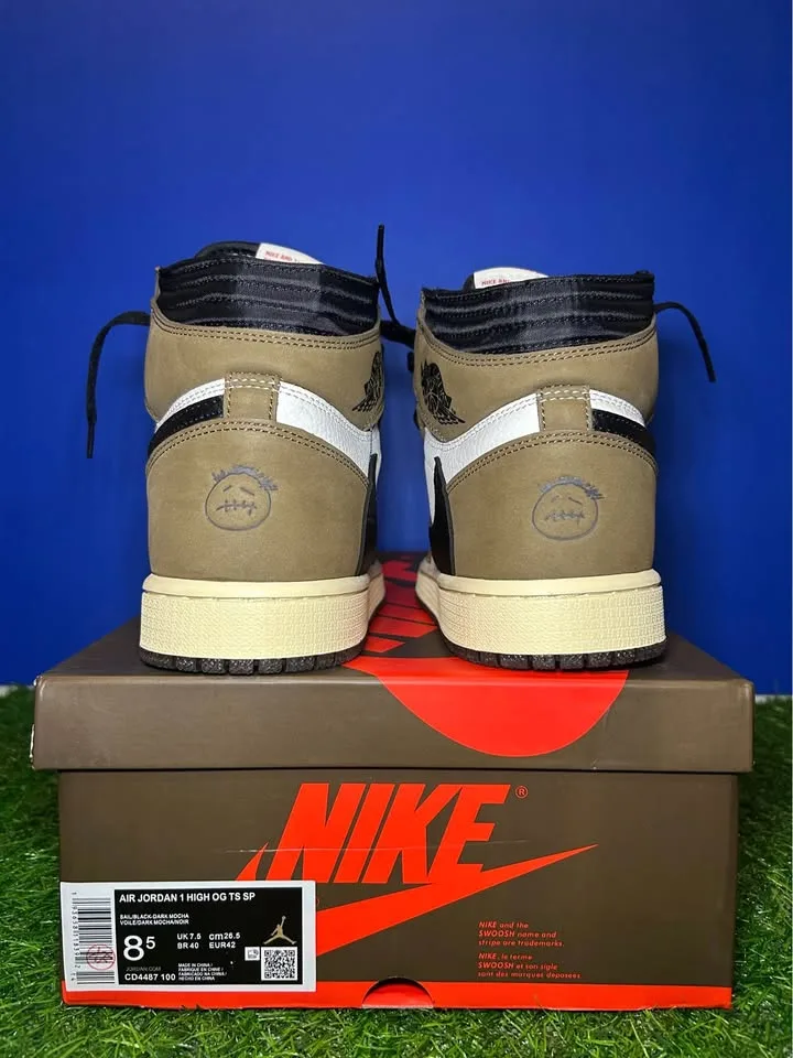 JORDAN 1 TRAVIS SCOTTS - NEW - ALL SIZES image indicator(3)