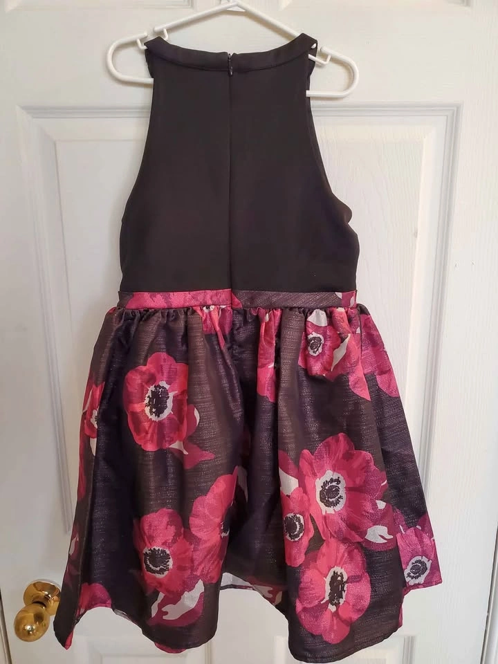 Girl's beautiful dresses size 8-12 y - photo 2
