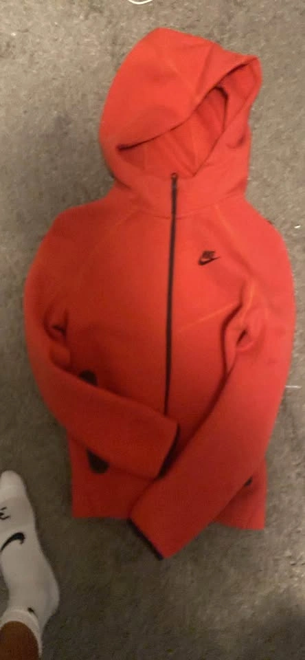 Nike Tech Fleece Hoodie Size Large - photo 2