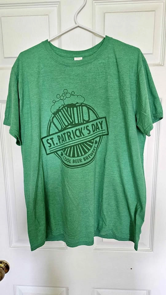 St. Patrick's Day Heather Green Graphic Tee - Size XL