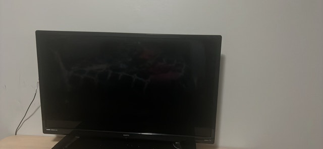 Sanyo 32 inch Smart TV with Remote