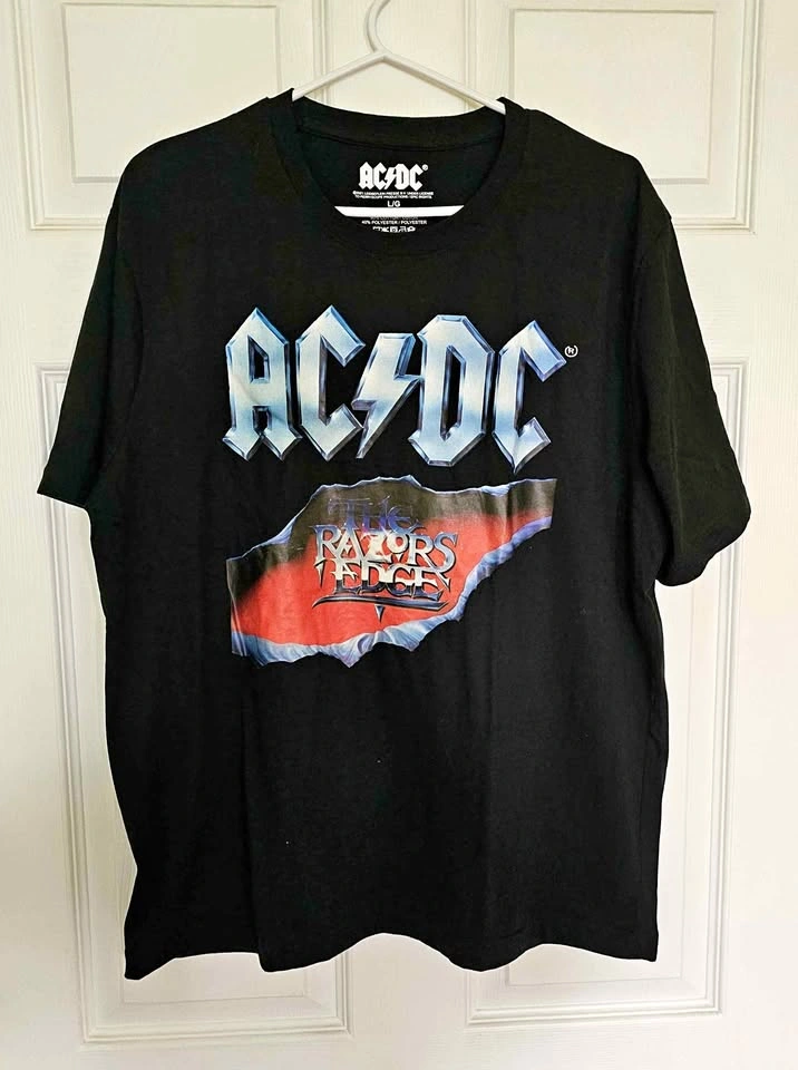 Brand New Official AC/DC "The Razors Edge" Band Tee - Men's L
