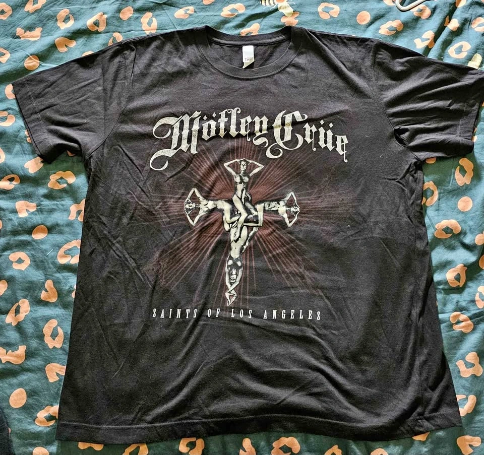 Brand New Mötley Crüe "Saints of Los Angeles" Graphic Tee - Men'